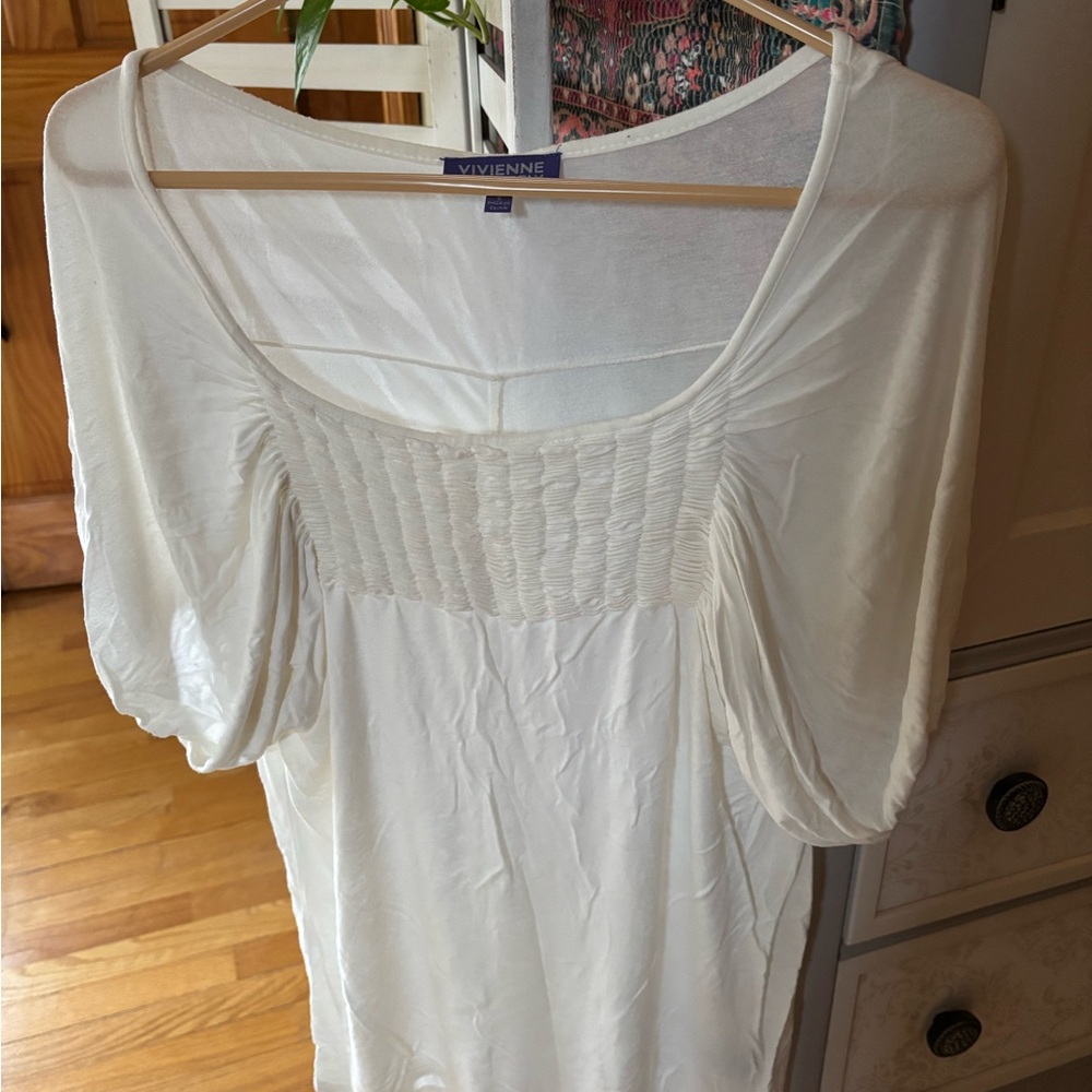 Vivienne Tam Cream Cotton Top - super soft - feminine - size small fits more m